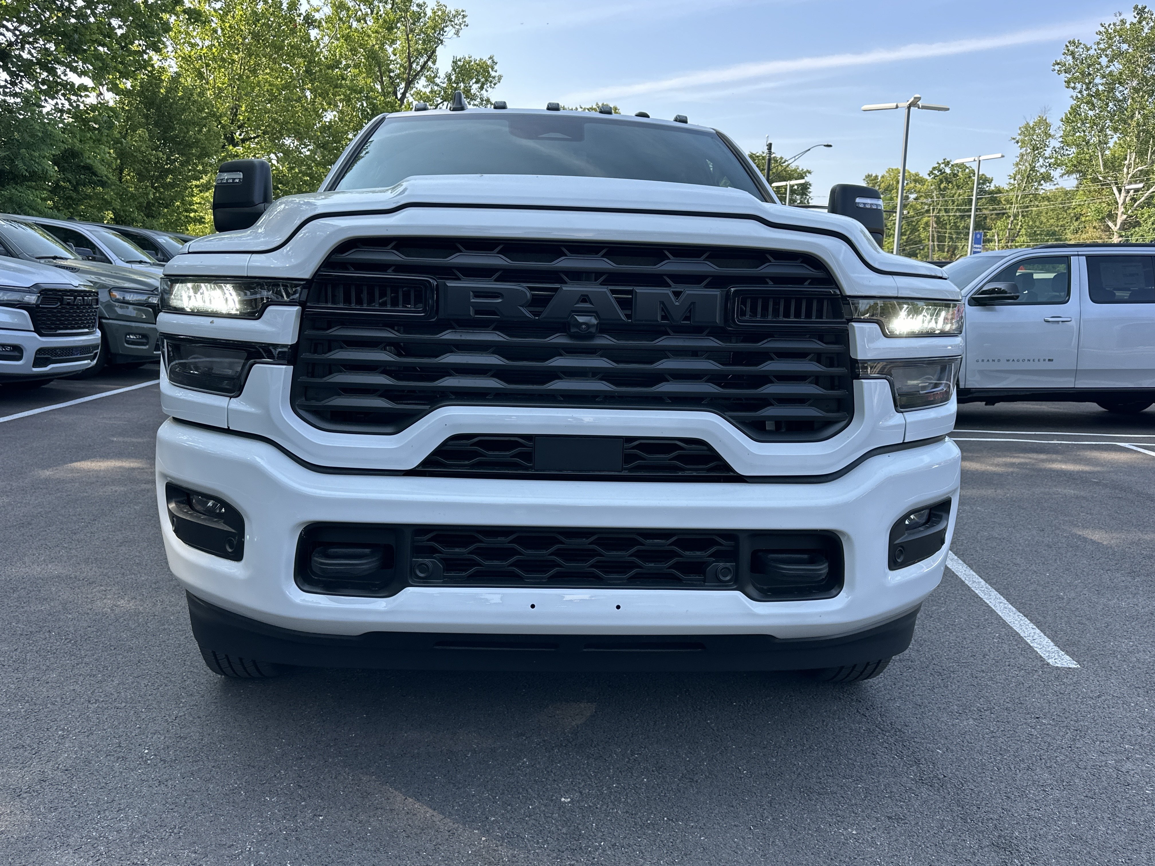 New 2026 RAM 3500 Big Horn AWD/4WD image 23