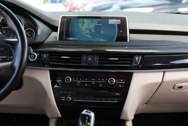 Used 2015 BMW X5 xDrive35d AWD/4WD image 43