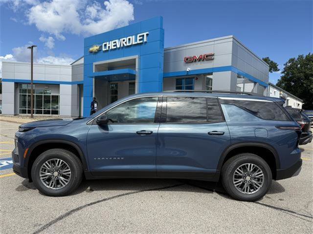New 2026 Chevrolet Traverse LT w/ LPO, Floor Liner Package image 4