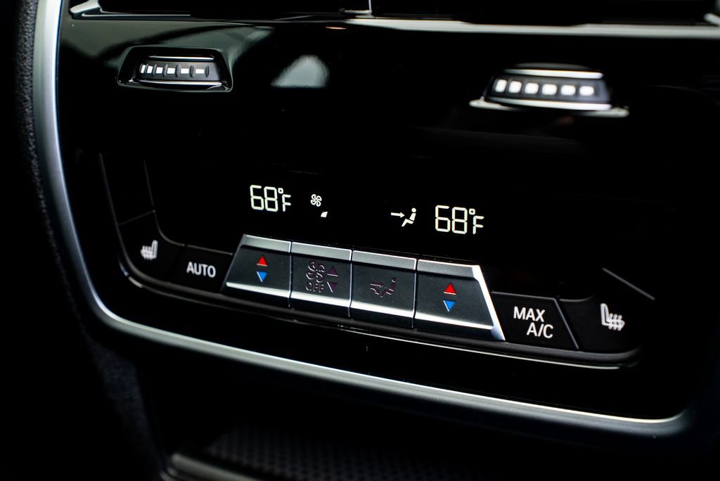 Used 2021 BMW X5 M w/ Competition Package AWD/4WD image 44