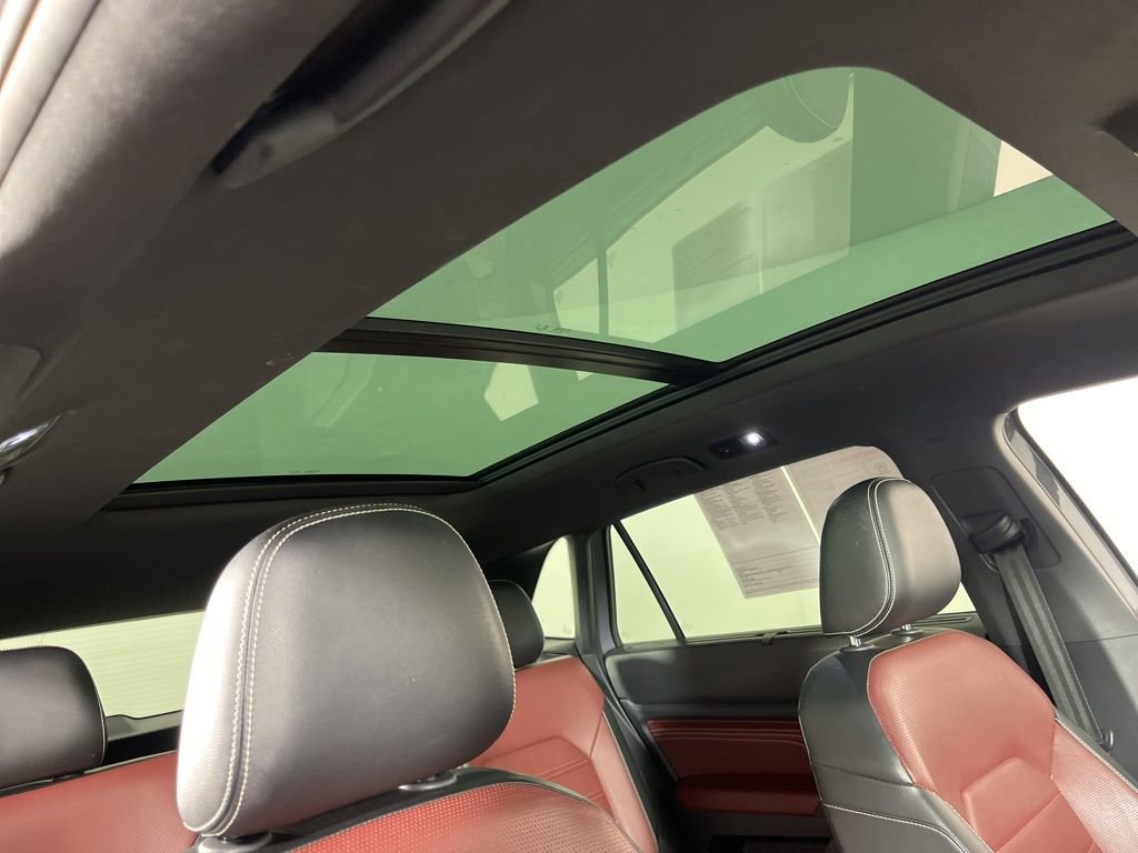 Used 2022 Volkswagen Atlas Cross Sport SEL Premium R-Line image 7