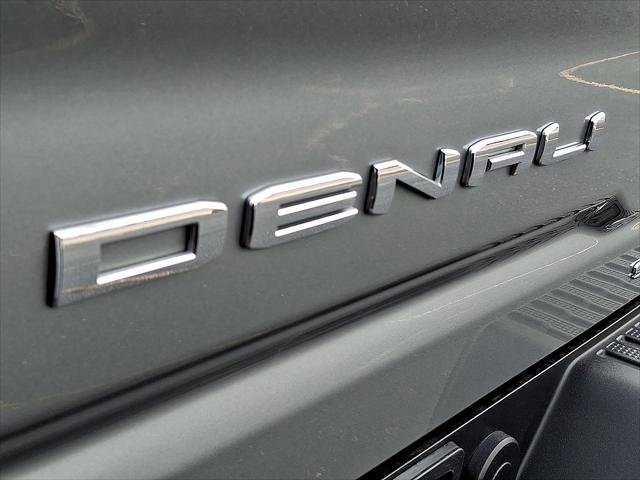 Used 2025 GMC Sierra 2500 Denali Ultimate image 16
