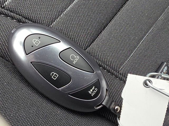 Certified 2025 Hyundai Santa Cruz SE image 29