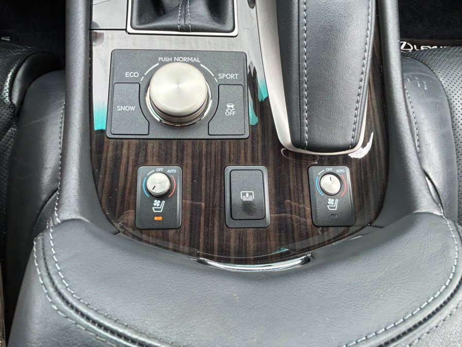 Used 2015 Lexus LS 460 AWD w/ Comfort Package image 25