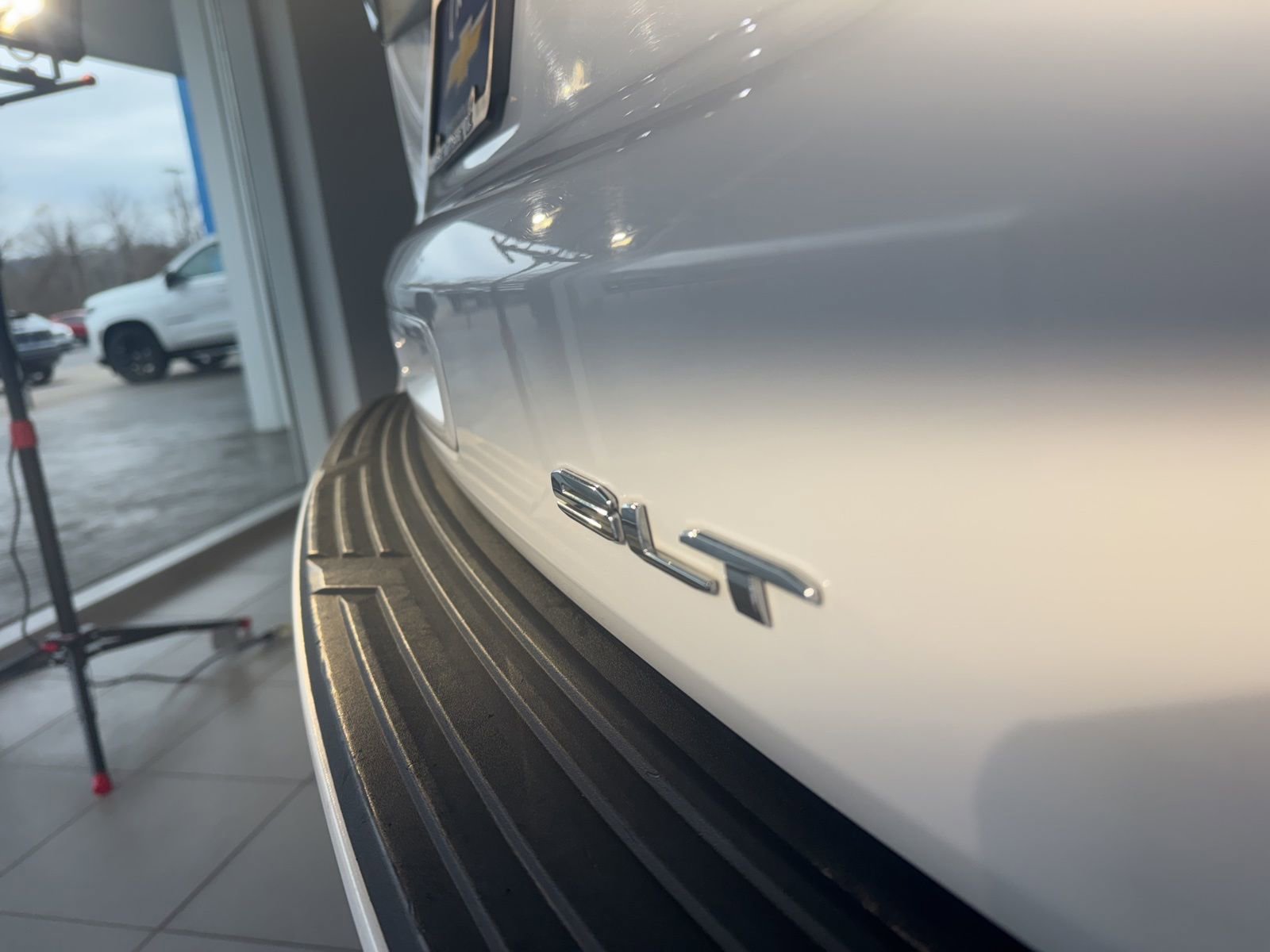 Used 2023 GMC Yukon SLT image 11