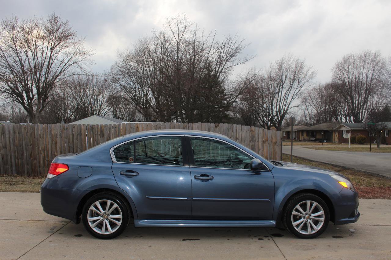 Used 2013 Subaru Legacy 2.5i Premium image 11