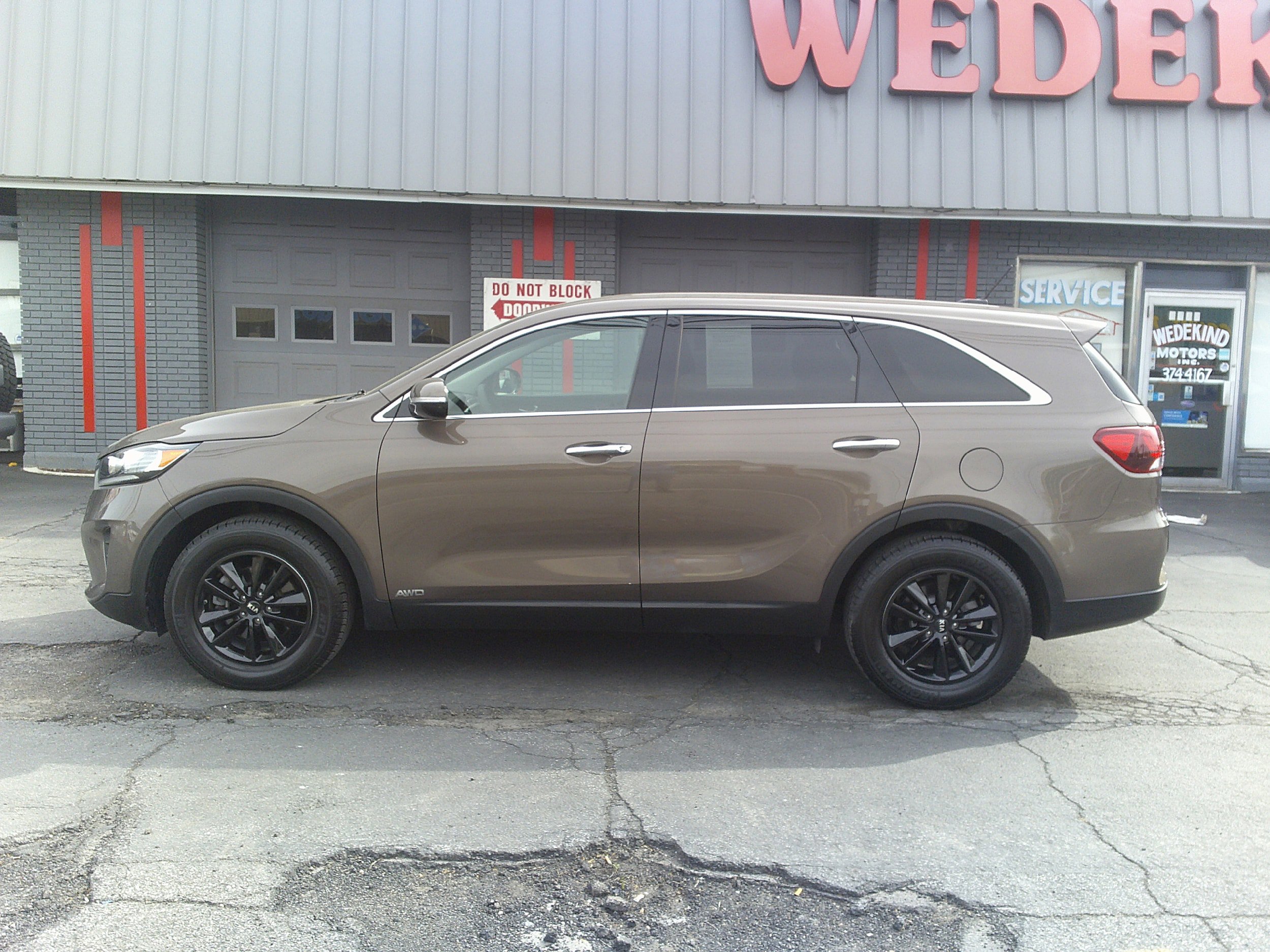 Used 2019 Kia Sorento AWD image 2