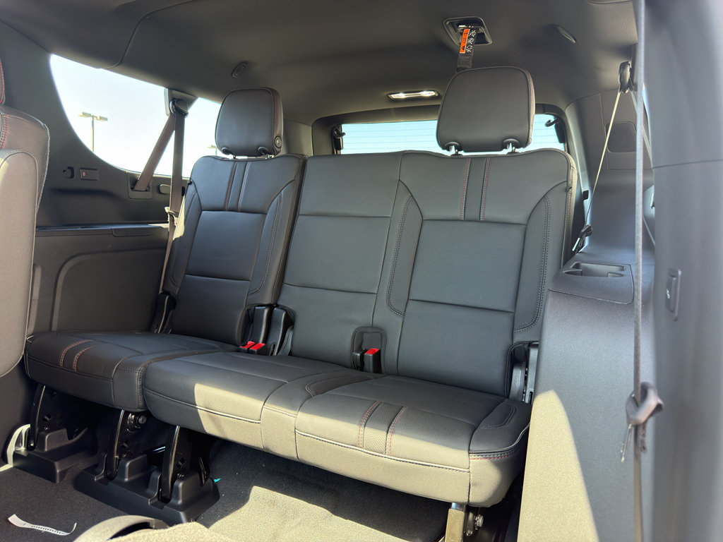 New 2026 Chevrolet Suburban RST w/ Advanced Technology Package AWD/4WD image 35