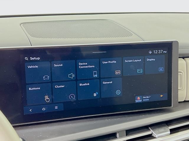 Certified 2025 Hyundai Santa Fe SE image 13