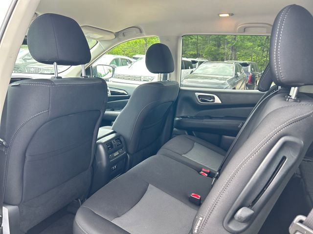 Used 2020 Nissan Pathfinder S AWD/4WD image 24