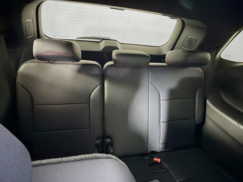 New 2026 Chevrolet Traverse RS w/ LPO, Floor Liner Package AWD/4WD image 23