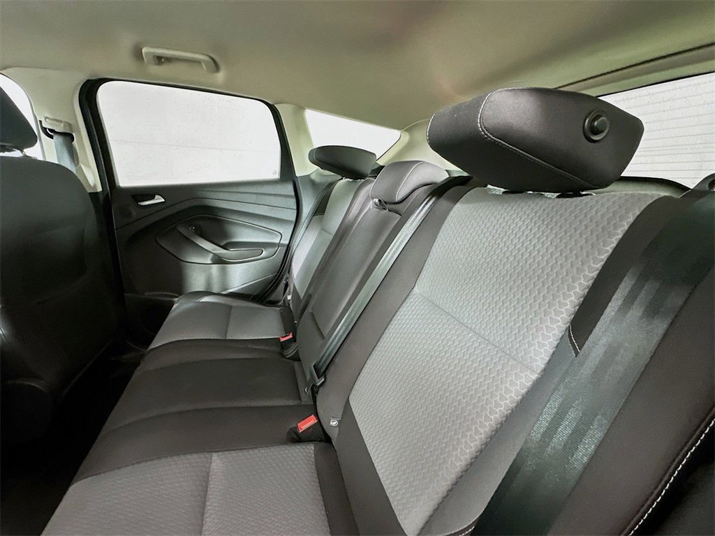 Used 2017 Ford Escape SE w/ Equipment Group 201A image 22