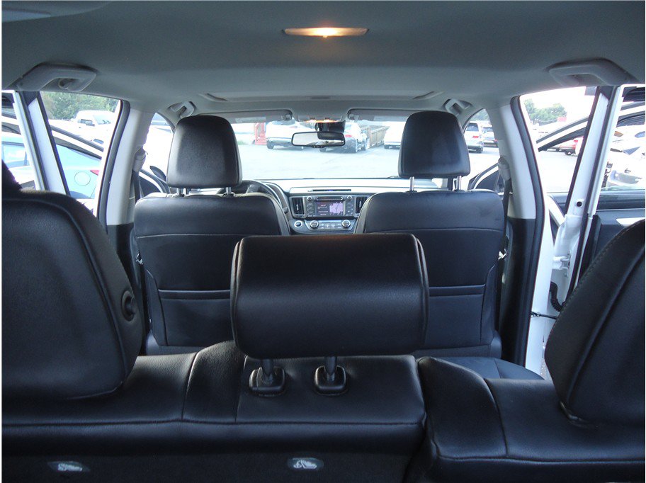 Used 2015 Toyota RAV4 Limited w/ Technology Package AWD/4WD image 22