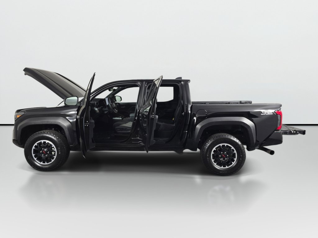 Used 2024 Toyota Tacoma TRD Off-Road w/ TRD Off Road Upgrade Package AWD/4WD image 9