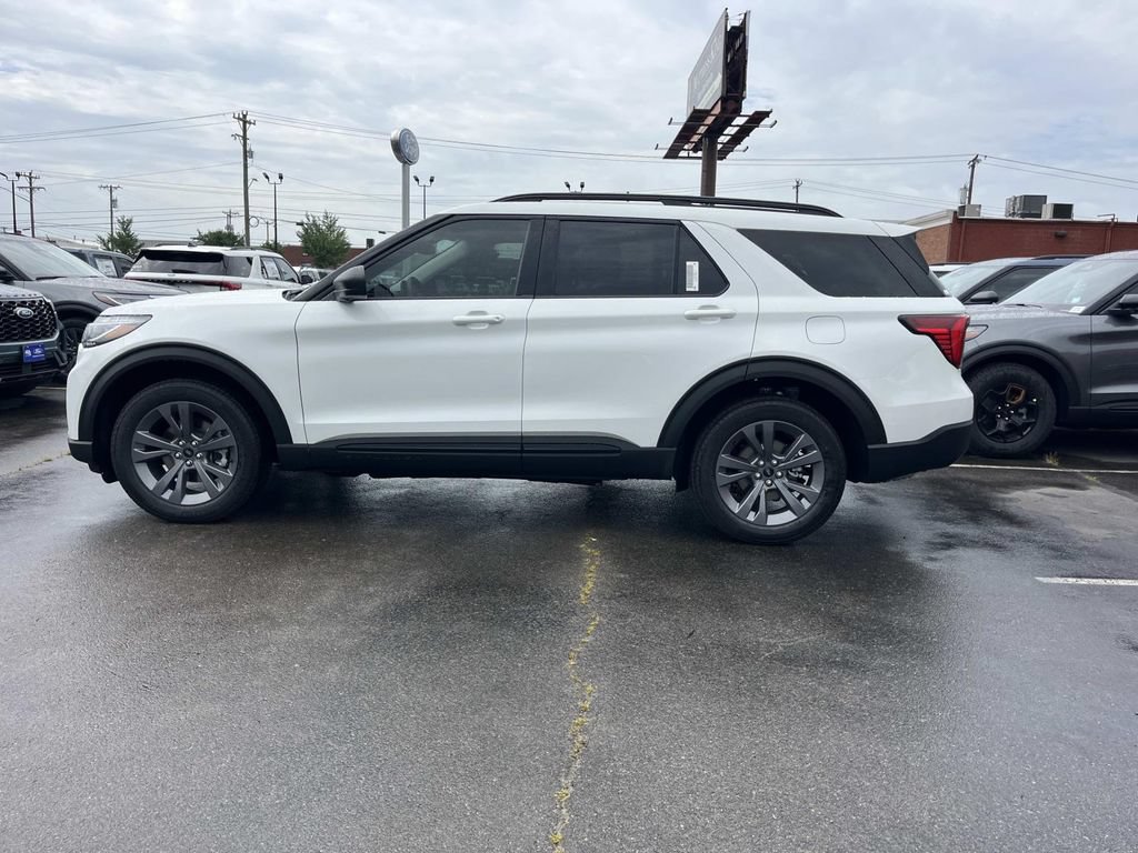 New 2026 Ford Explorer Active w/ Active Comfort Package AWD/4WD image 7