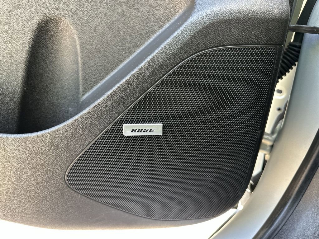 Used 2022 Chevrolet Bolt LT w/ Infotainment Package FWD image 30