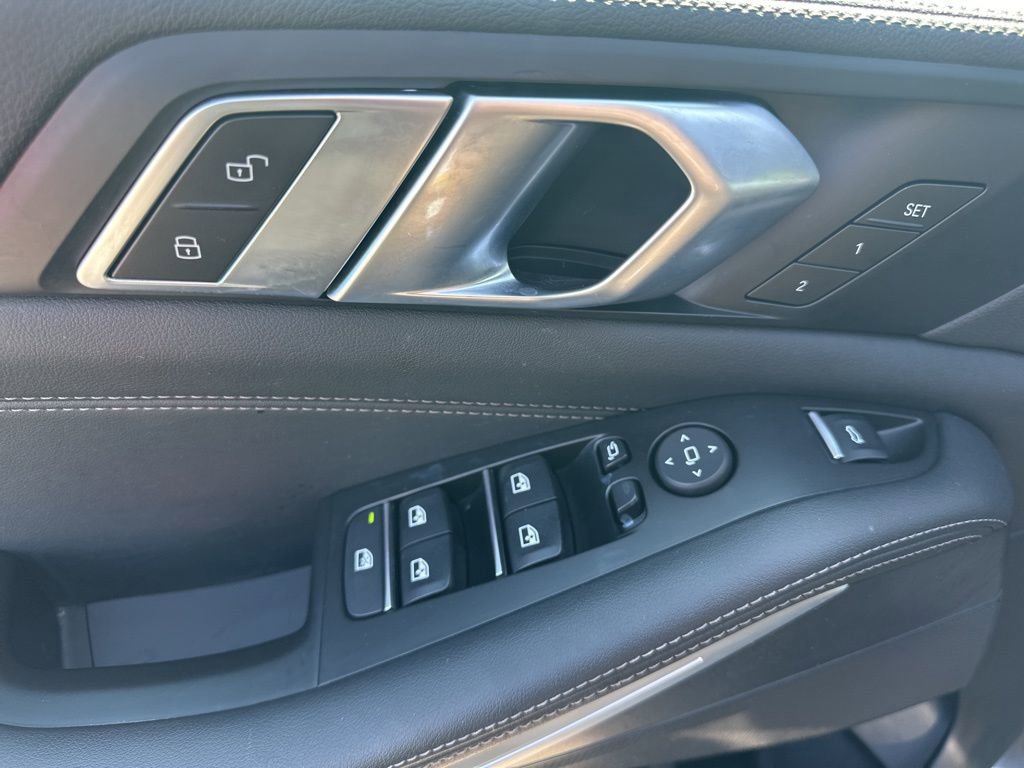 Used 2023 BMW X5 xDrive40i image 9