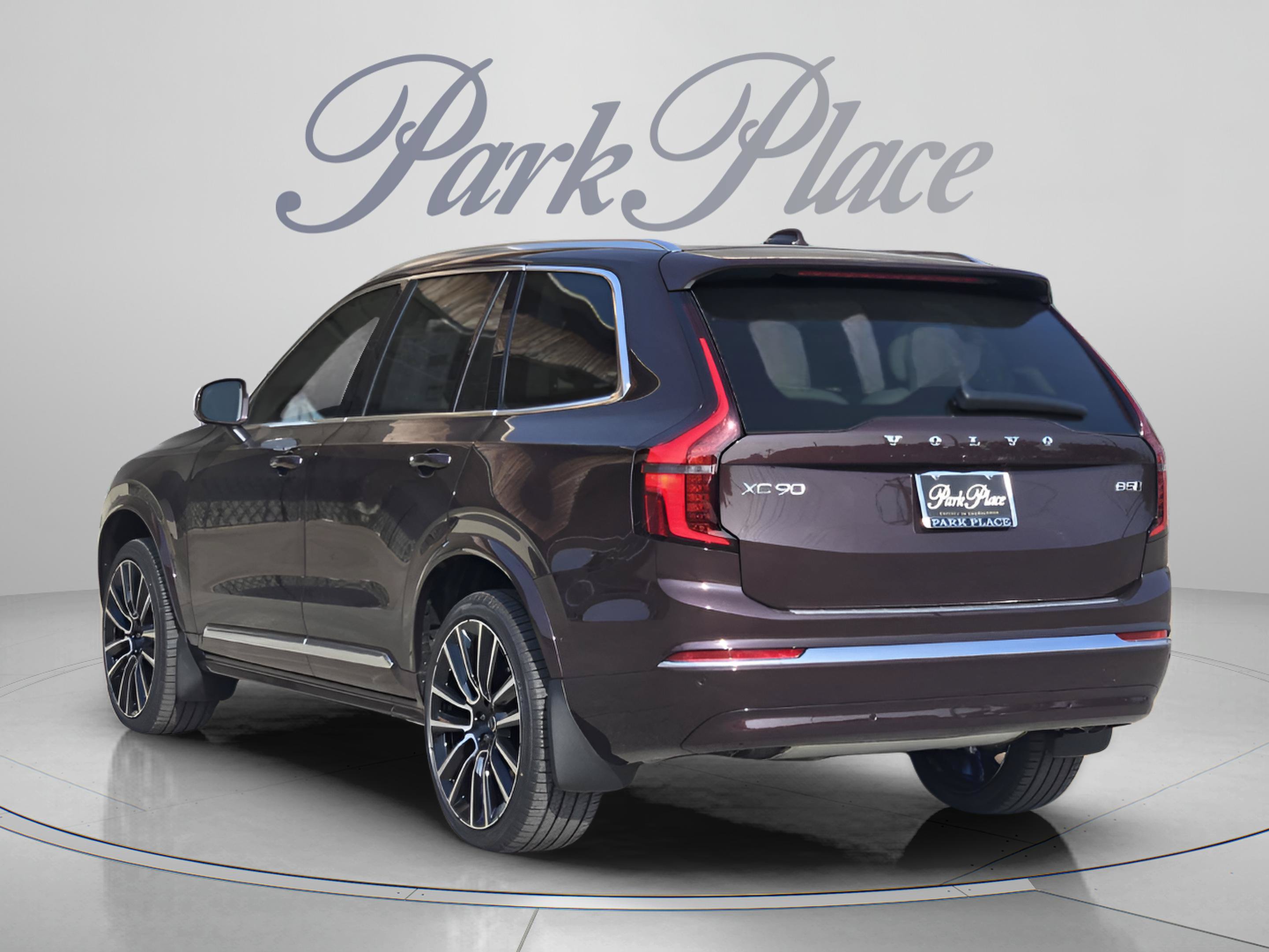 New 2026 Volvo XC90 B5 Ultra w/ Protection Package Premier AWD/4WD image 3