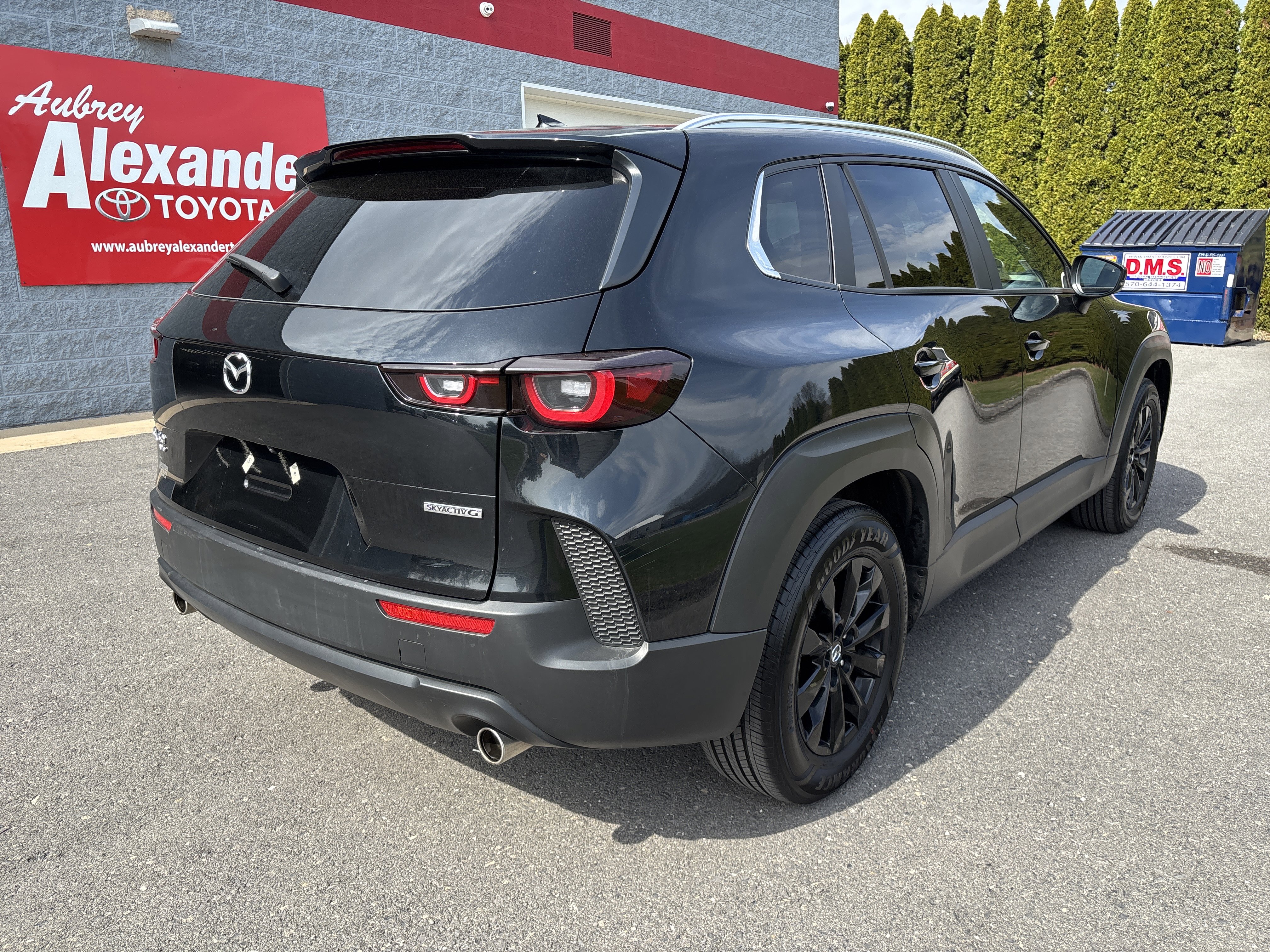 Used 2025 MAZDA CX-50 AWD 2.5 S w/ Premium Package image 3