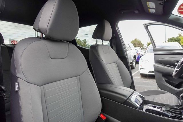 Used 2024 Hyundai Santa Cruz SE image 14