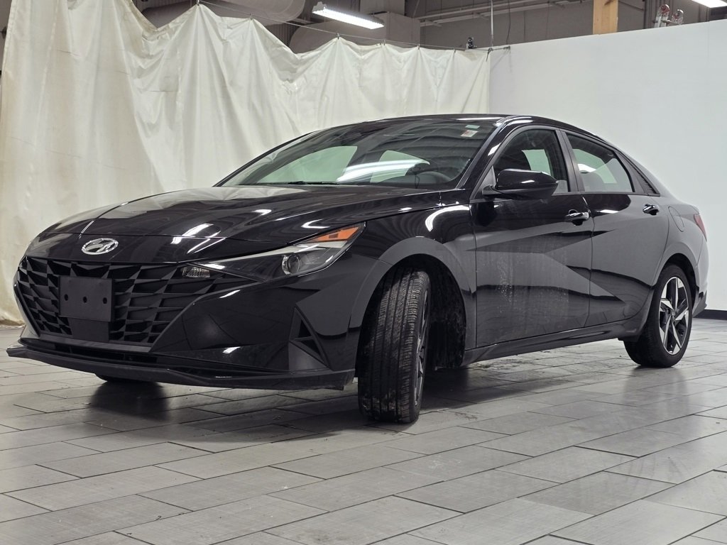 Used 2023 Hyundai Elantra SEL w/ Convenience Package image 11