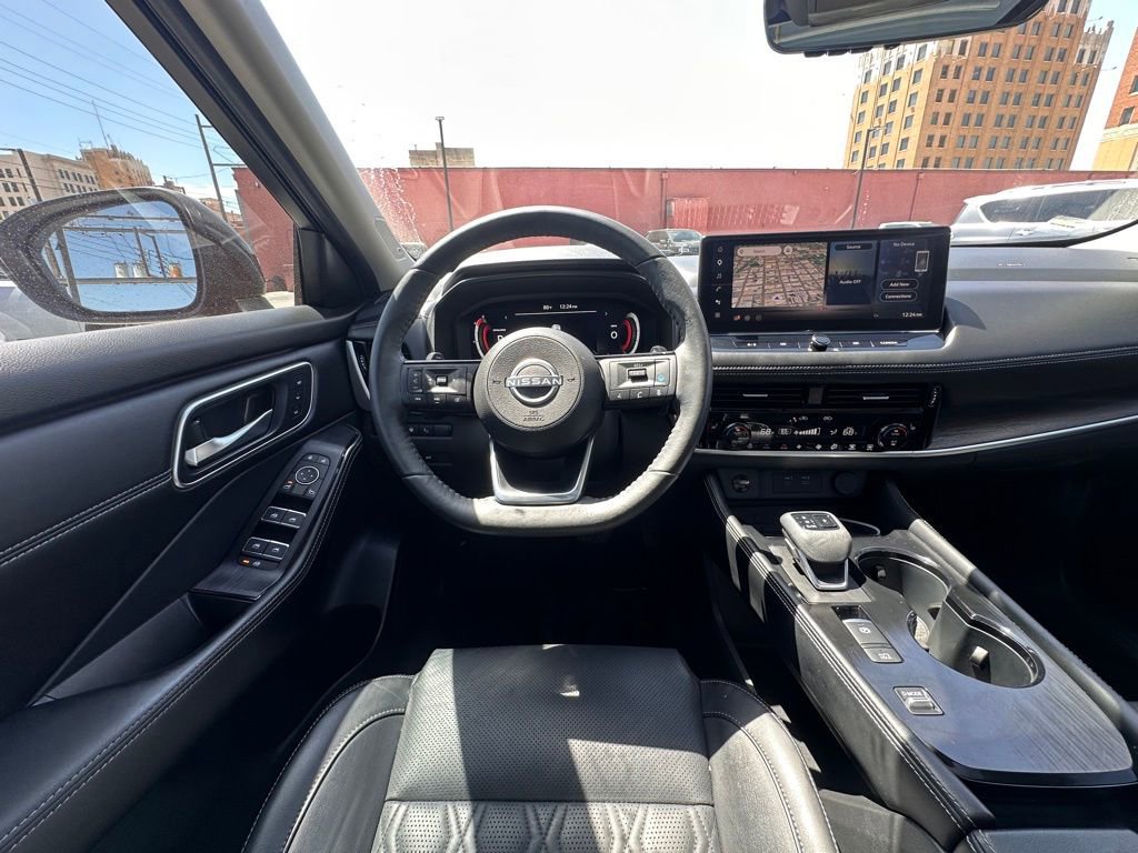 Certified 2024 Nissan Rogue Platinum w/ Platinum Premium Package FWD image 20