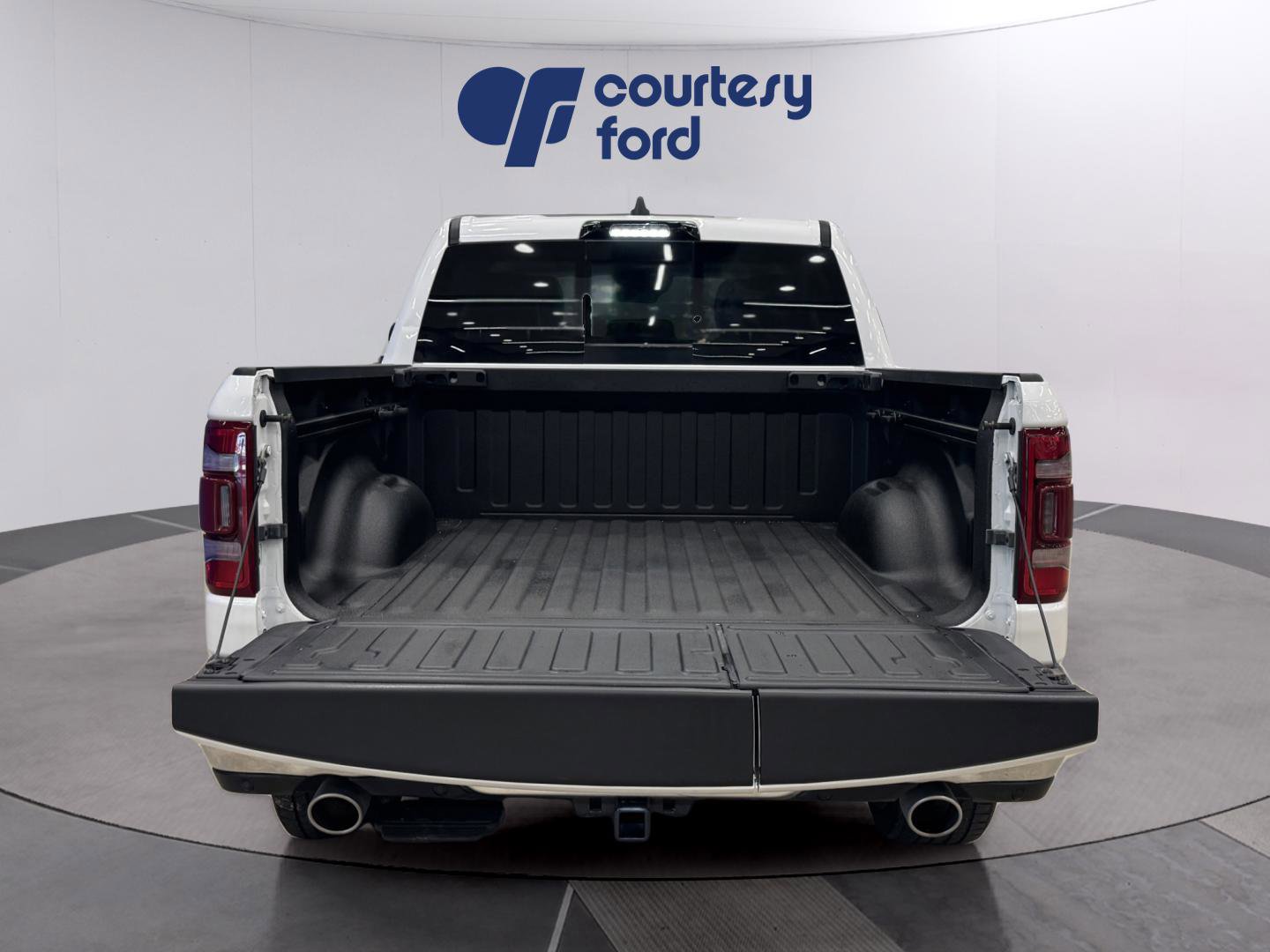 Used 2023 RAM 1500 Limited AWD/4WD image 8