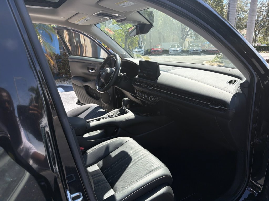 Certified 2023 Honda HR-V EX-L image 33