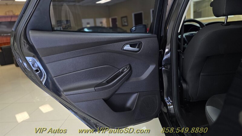 Used 2014 Ford Focus SE FWD image 13