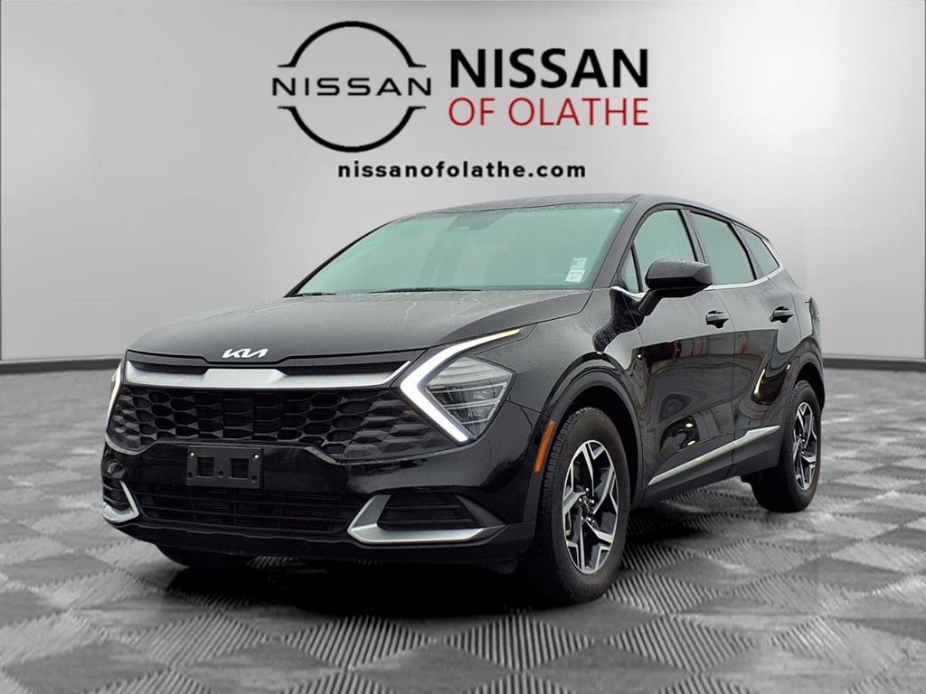 Used 2025 Kia Sportage LX