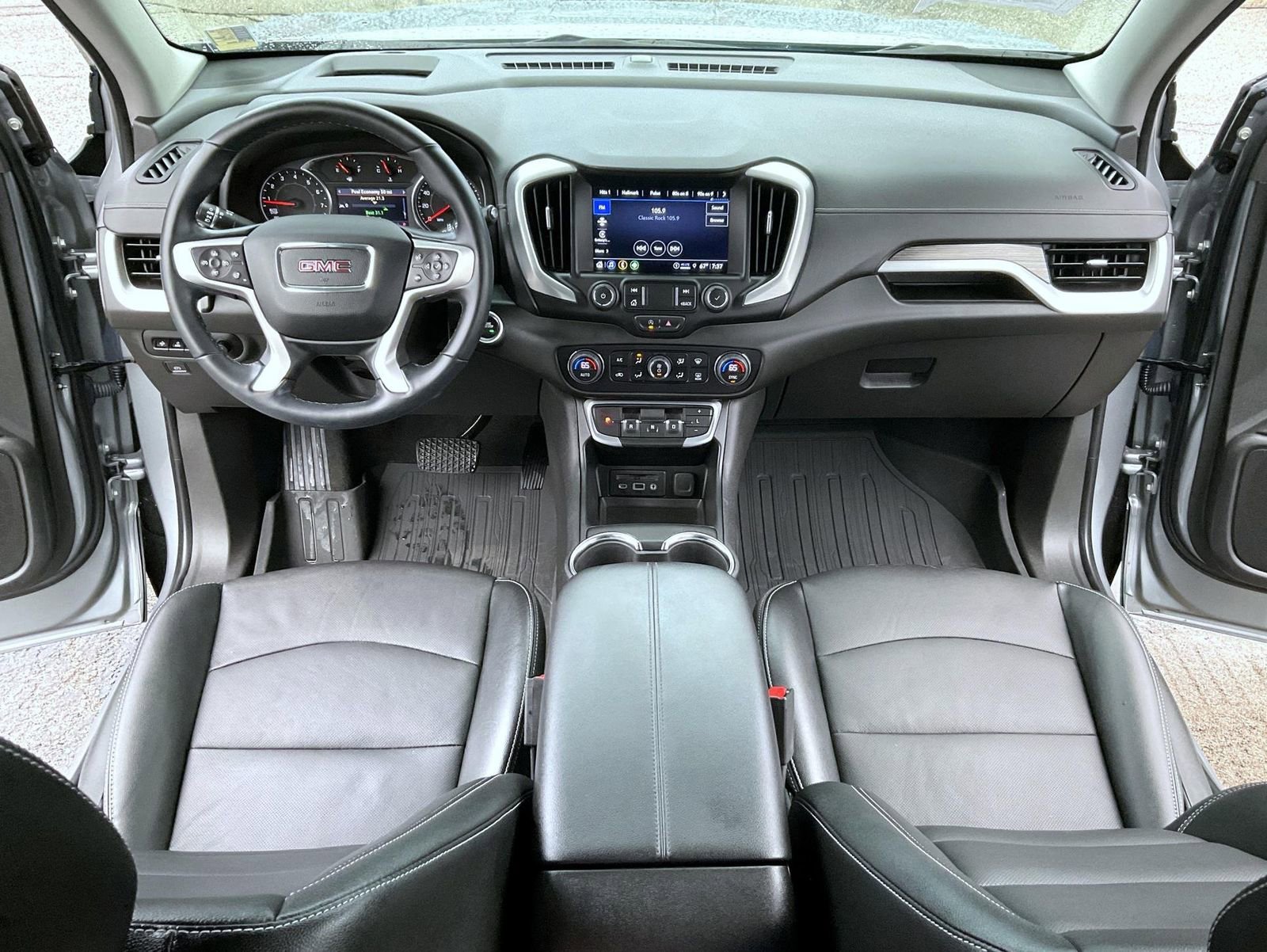 Used 2023 GMC Terrain SLT w/ Tech Package AWD/4WD image 12