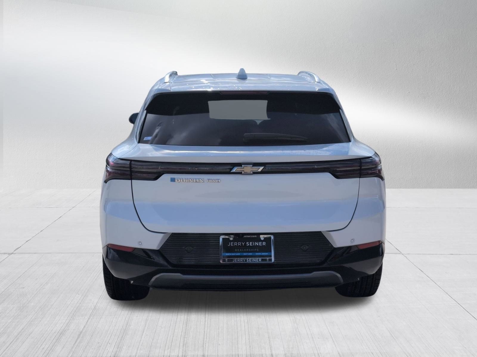 Certified 2024 Chevrolet Equinox EV LT w/ LPO, All-Weather Mat Package image 4