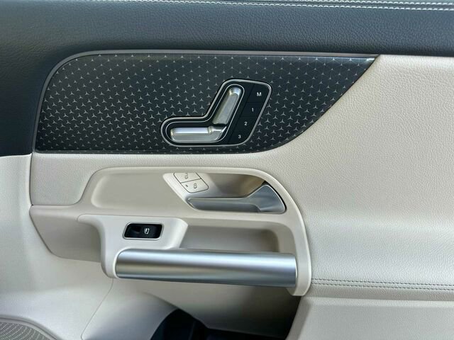 Used 2025 Mercedes-Benz GLA 250 image 22