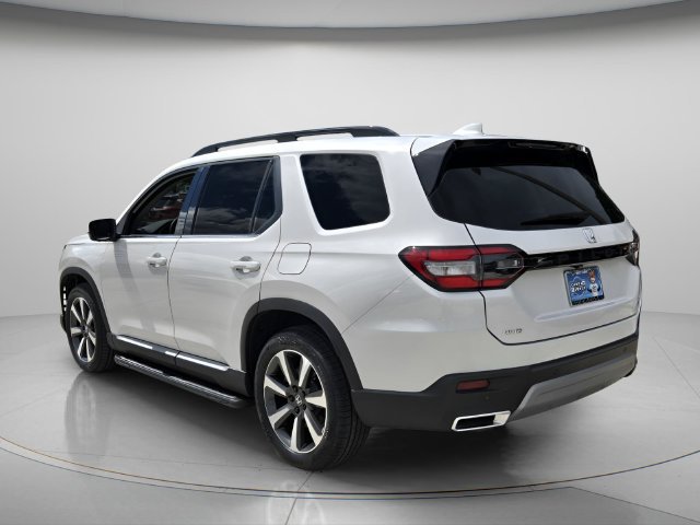 Used 2024 Honda Pilot Elite image 8