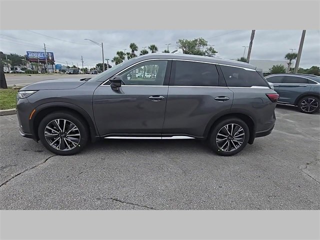 New 2026 INFINITI QX60 Luxe w/ Family Package image 19