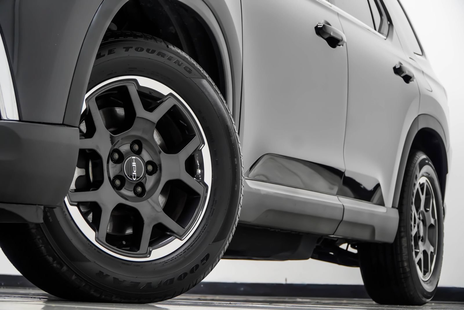 Used 2025 Honda Pilot EX-L image 4