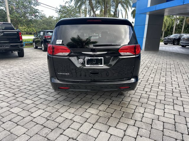 Used 2023 Chrysler Voyager LX FWD image 36