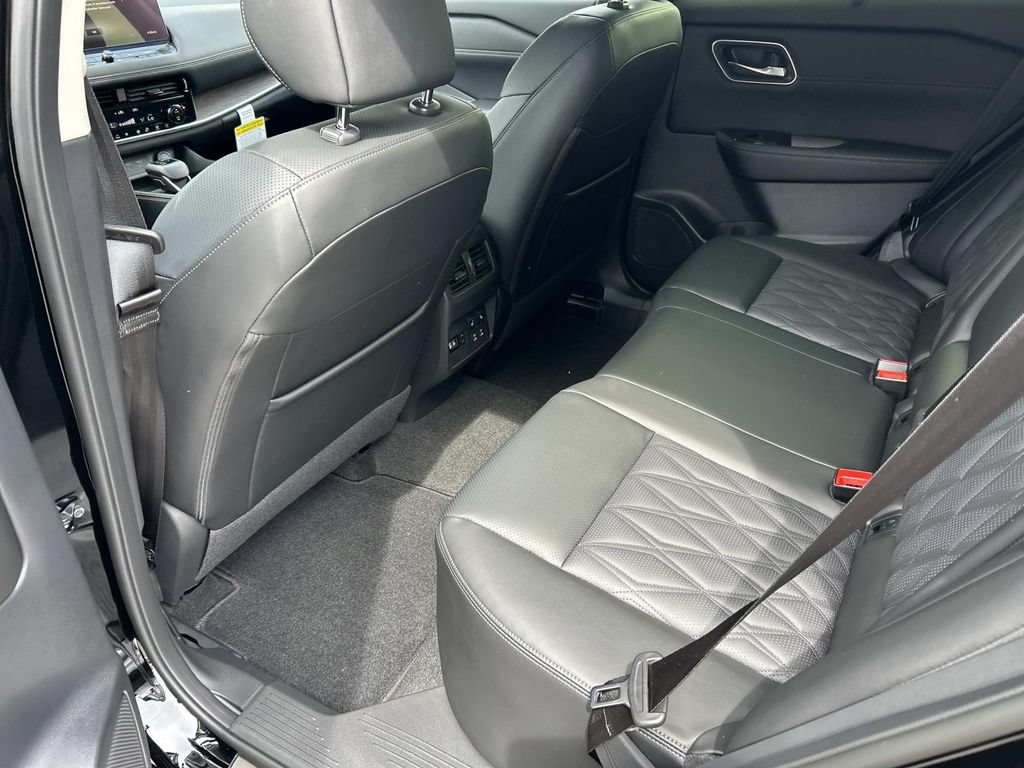 New 2026 Nissan Rogue Platinum w/ Platinum Premium Package AWD/4WD image 17