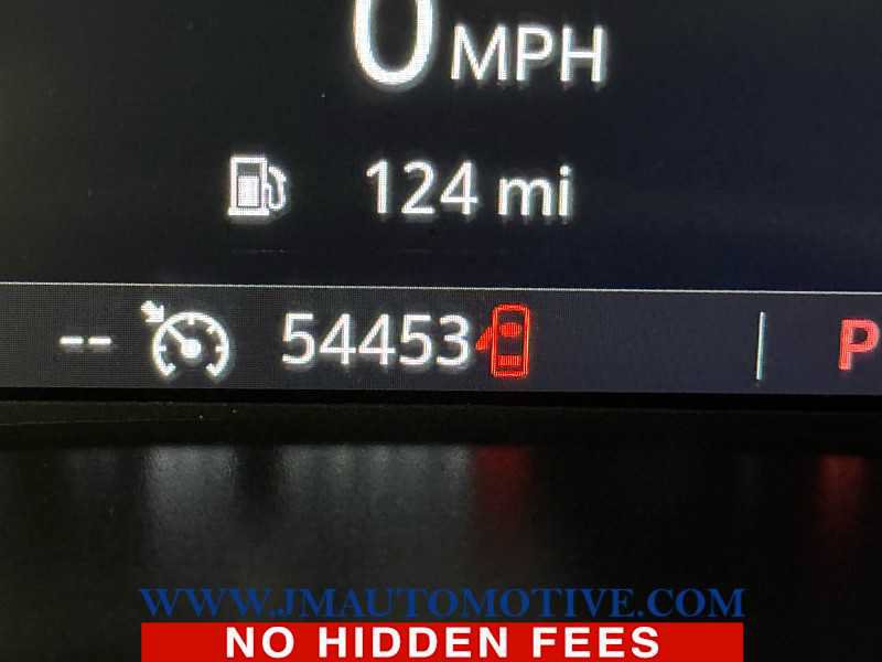 Used 2022 Chevrolet Colorado Z71 w/ Safety Package AWD/4WD image 21