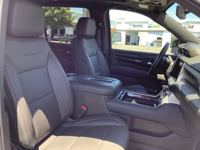 Used 2022 GMC Yukon XL Denali AWD/4WD image 40