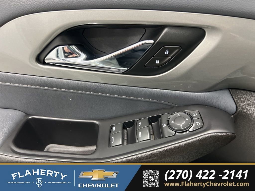 Used 2021 Chevrolet Traverse LT AWD/4WD image 23