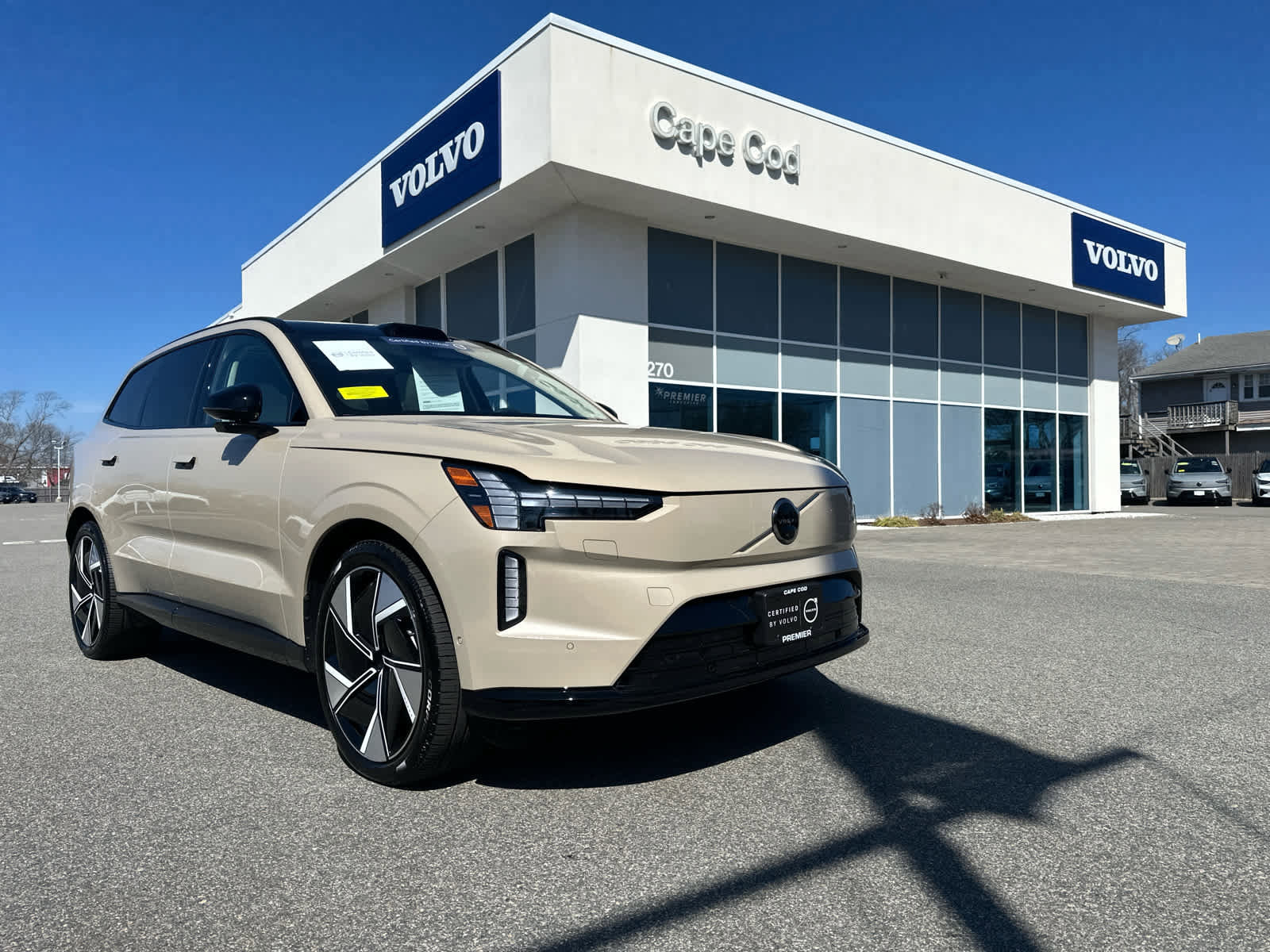 Certified 2025 Volvo EX90 Ultra w/ Protection Package Premier image 2