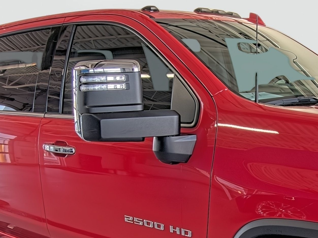 Used 2022 Chevrolet Silverado 2500 LTZ w/ LTZ Premium Package AWD/4WD image 17