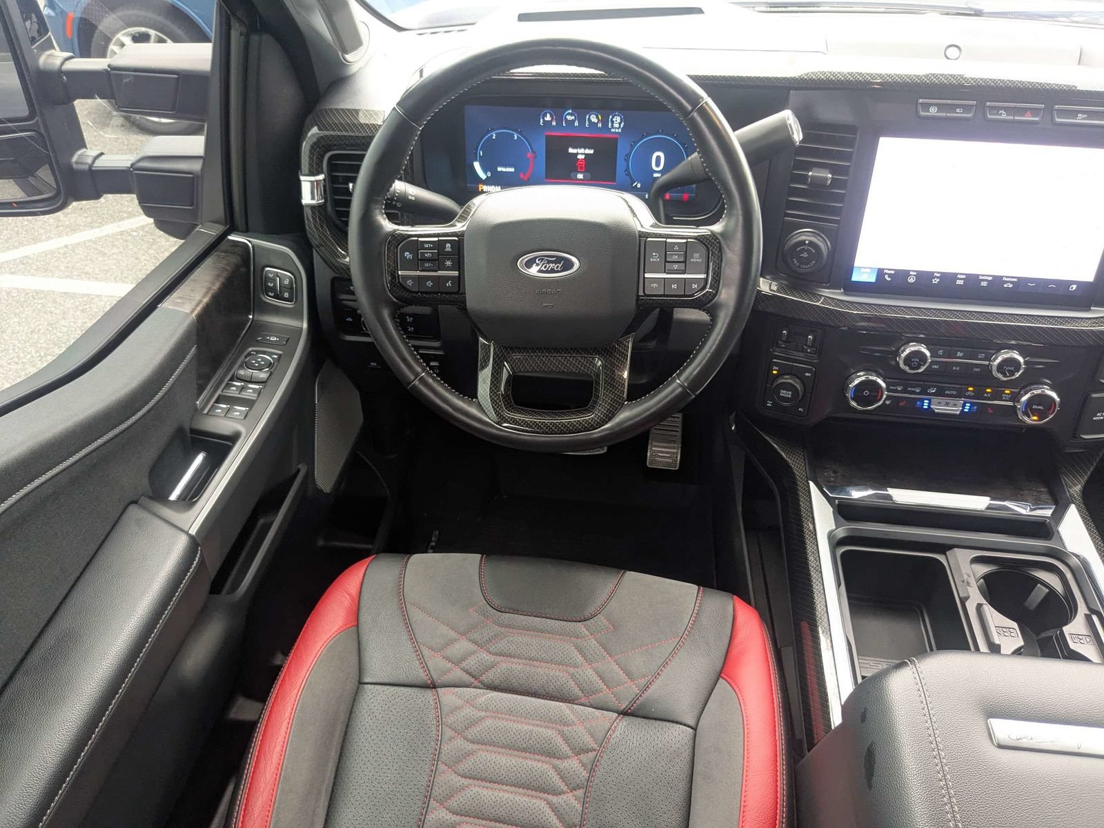 Used 2024 Ford F250 Lariat w/ Lariat Ultimate Package AWD/4WD image 16