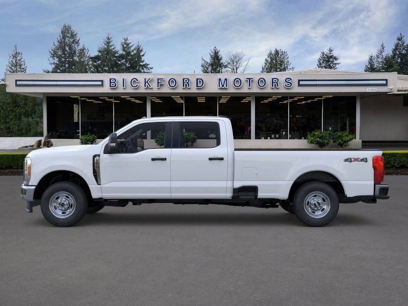 New 2025 Ford F250 Lariat w/ Camper Package image 3