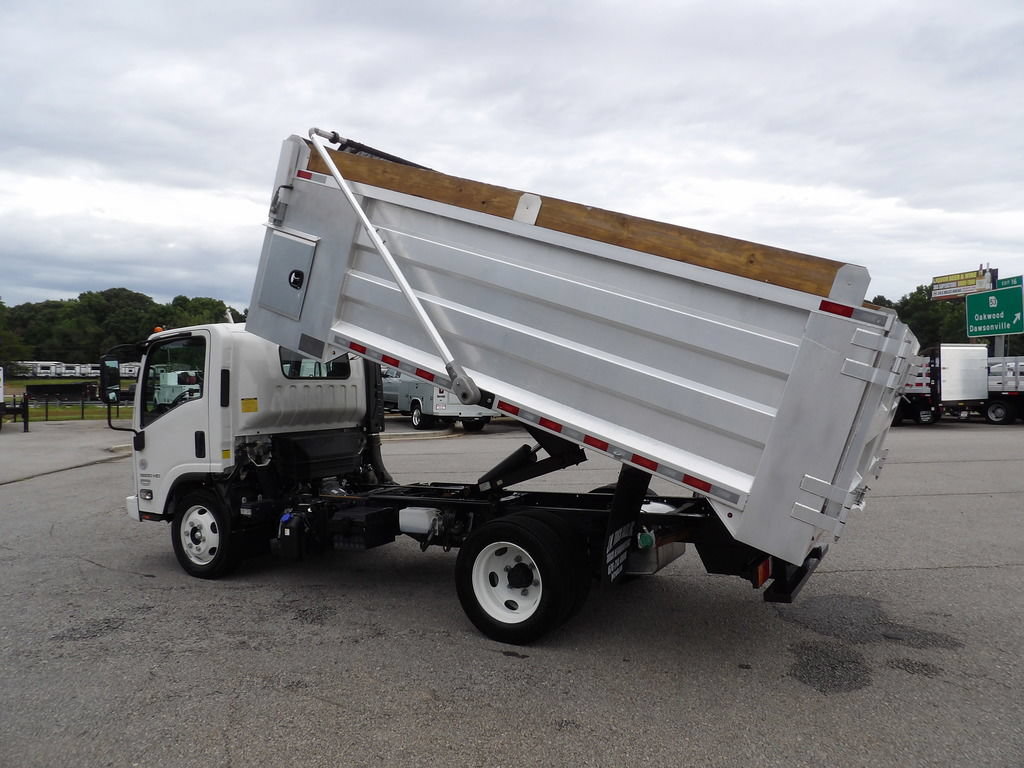 Used 2024 Chevrolet Low Cab Forward 5500HD RWD image 4