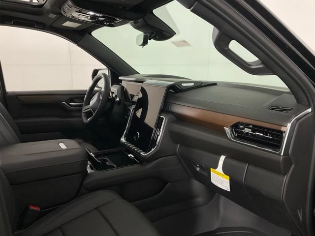 New 2026 GMC Yukon XL Denali w/ Denali Reserve Package AWD/4WD image 32