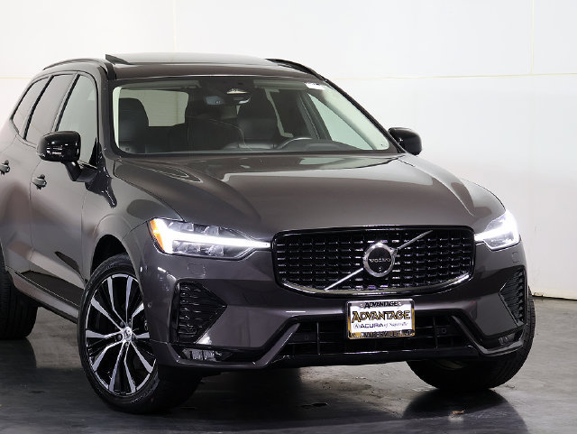 Used 2024 Volvo XC60 B5 Plus w/ Protection Package Premier AWD/4WD image 6