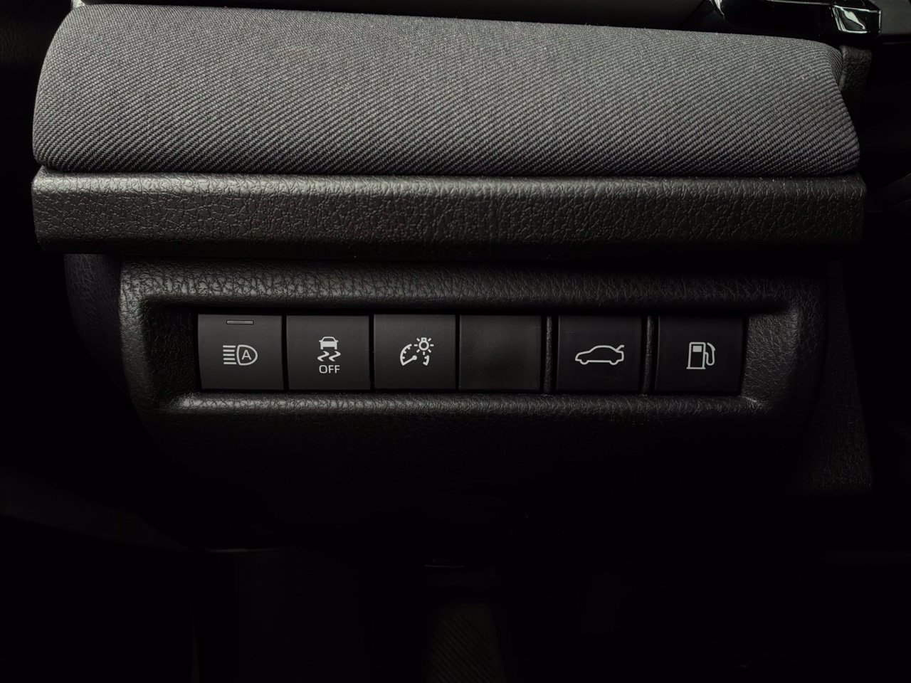 Used 2026 Toyota Camry LE FWD image 24