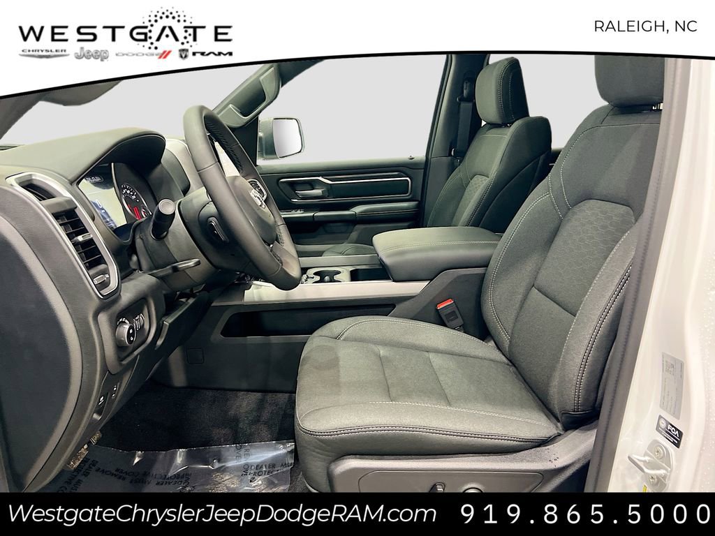 New 2026 RAM 1500 4x4 Crew Cab image 7